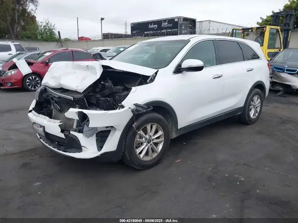 5XYPG4A3XKG536087 2019 KIA SORENTO - Image 2