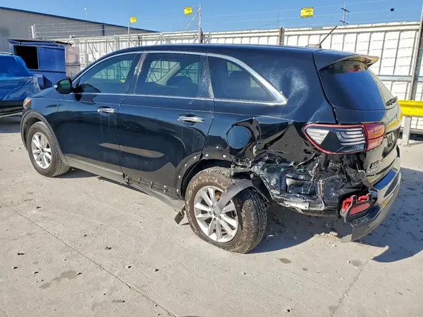 5XYPG4A3XKG538941 2019 KIA SORENTO - Image 2