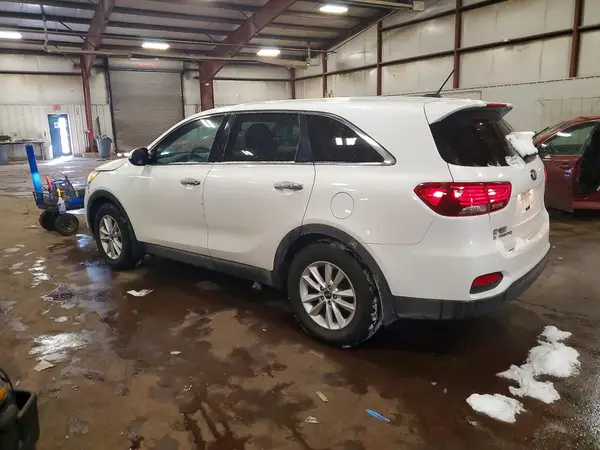 5XYPG4A3XKG543203 2019 KIA SORENTO - Image 2