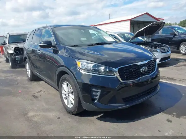 5XYPG4A3XKG544979 2019 KIA SORENTO - Image 1