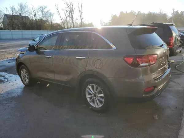 5XYPG4A3XKG545372 2019 KIA SORENTO - Image 2