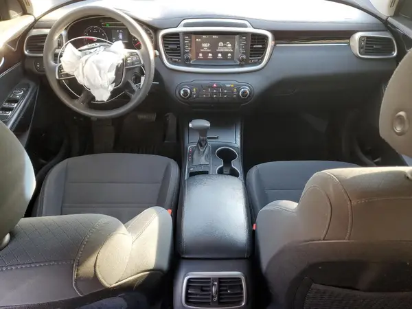 5XYPG4A3XKG545372 2019 KIA SORENTO - Image 8