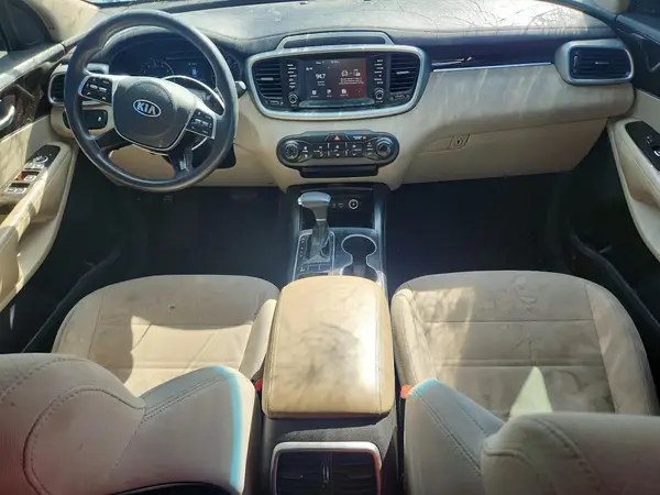 5XYPG4A3XKG547493 2019 KIA SORENTO - Image 8