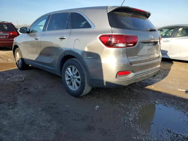 5XYPG4A3XKG552502 2019 KIA SORENTO - Image 2