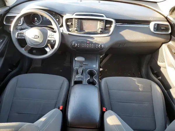 5XYPG4A3XKG552502 2019 KIA SORENTO - Image 8