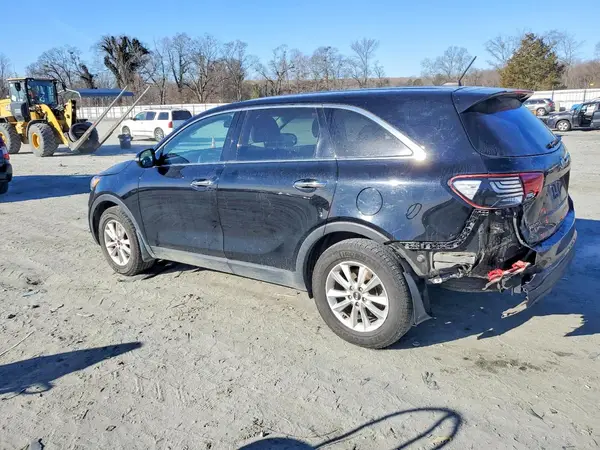 5XYPG4A3XKG573561 2019 KIA SORENTO - Image 2