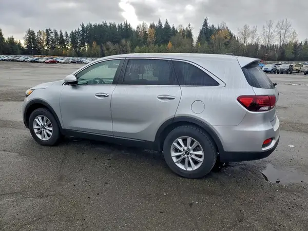 5XYPG4A3XKG573592 2019 KIA SORENTO - Image 2
