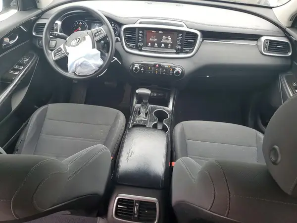 5XYPG4A3XKG573947 2019 KIA SORENTO - Image 8