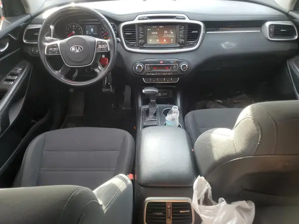 5XYPG4A3XKG575147 2019 KIA SORENTO - Image 8
