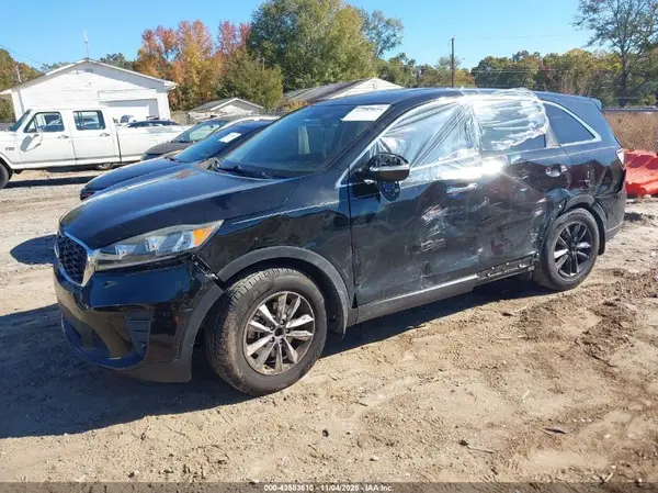 5XYPG4A3XKG586293 2019 KIA SORENTO - Image 2