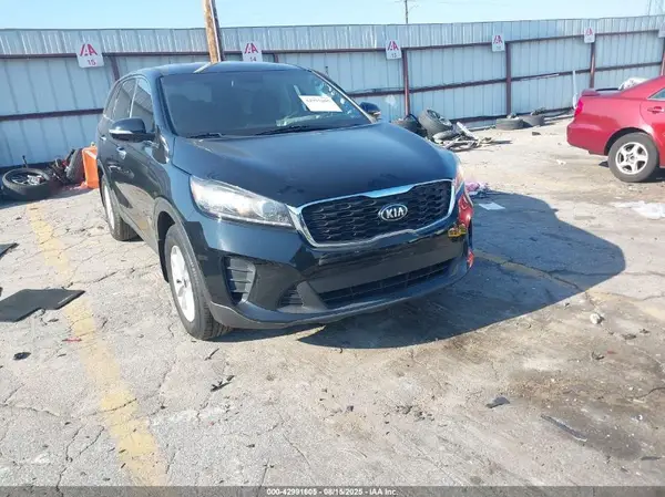 5XYPG4A3XKG595530 2019 KIA SORENTO - Image 1