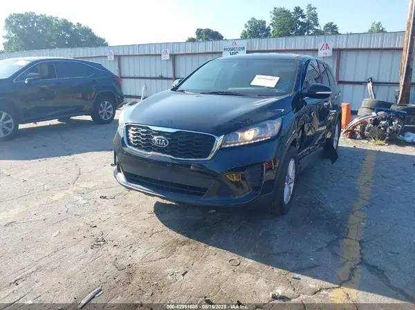 5XYPG4A3XKG595530 2019 KIA SORENTO - Image 2