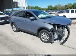 5XYPG4A3XKG605229 2019 KIA SORENTO
