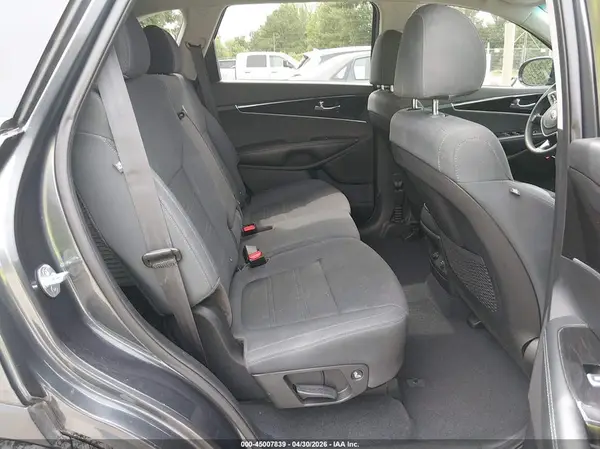5XYPG4A3XLG644534 2020 KIA SORENTO - Image 8