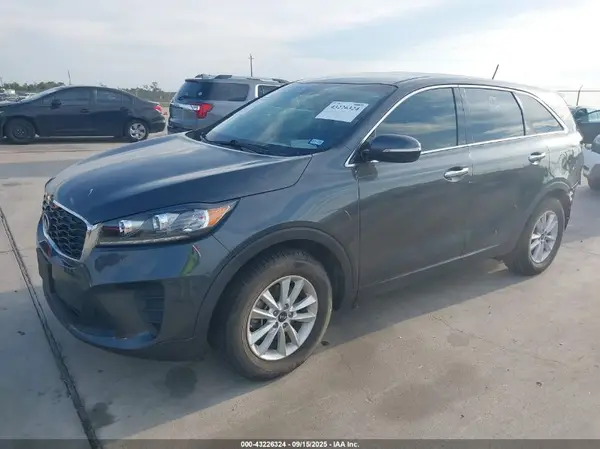 5XYPG4A3XLG651046 2020 KIA SORENTO - Image 2