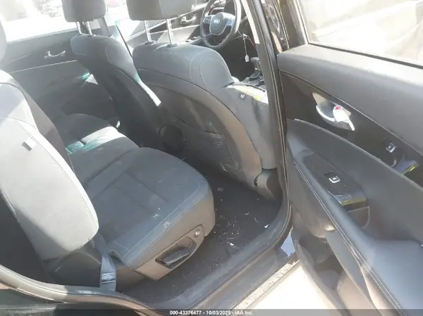 5XYPG4A3XLG651578 2020 KIA SORENTO - Image 8