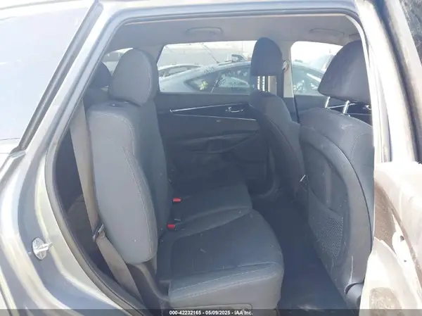 5XYPG4A3XLG656974 2020 KIA SORENTO - Image 8