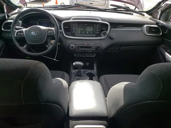 5XYPG4A3XLG667151 2020 KIA SORENTO - Image 8