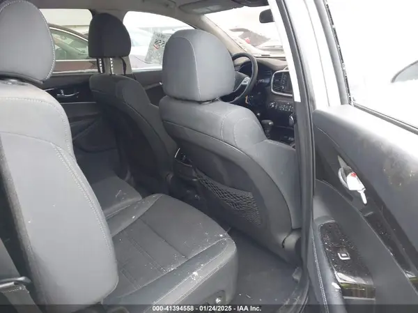 5XYPG4A3XLG681728 2020 KIA SORENTO - Image 8