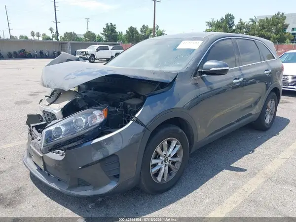 5XYPG4A3XLG711682 2020 KIA SORENTO - Image 2