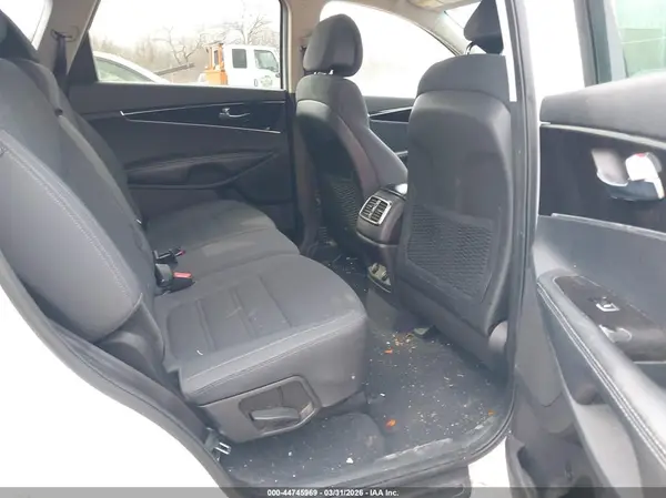 5XYPG4A50GG009264 2016 KIA SORENTO - Image 8
