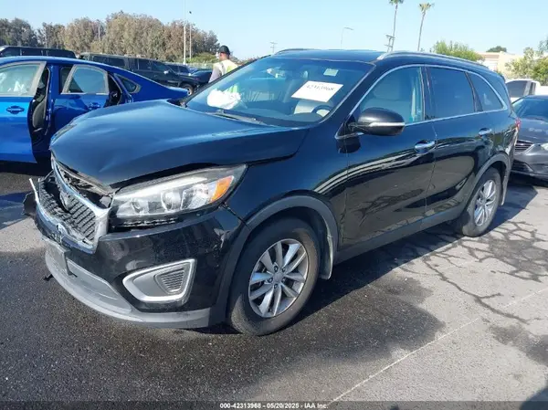 5XYPG4A50GG019566 2016 KIA SORENTO - Image 2