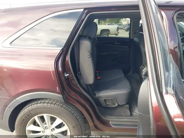 5XYPG4A50GG073336 2016 KIA SORENTO - Image 8