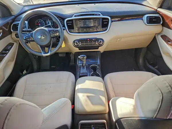 5XYPG4A50GG078665 2016 KIA SORENTO - Image 8