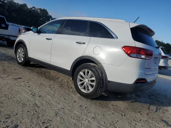5XYPG4A50GG084899 2016 KIA SORENTO - Image 2