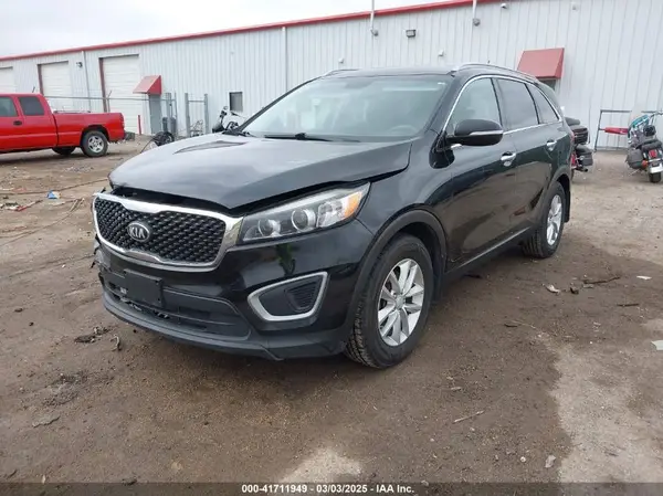 5XYPG4A50GG129744 2016 KIA SORENTO - Image 2