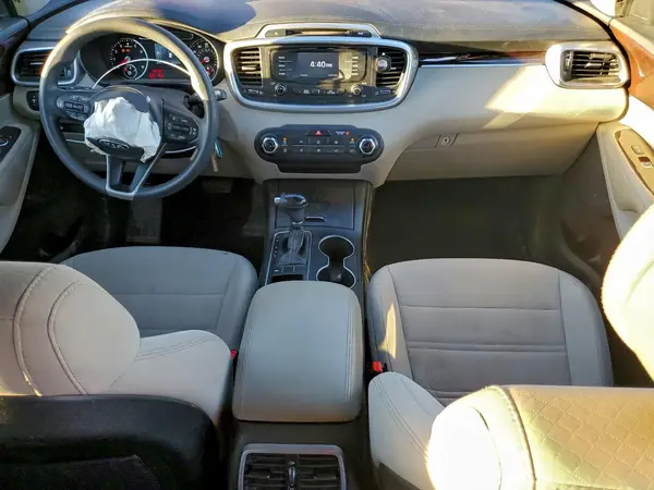 5XYPG4A50GG133258 2016 KIA SORENTO - Image 8