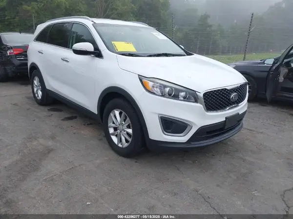 5XYPG4A50GG160668 2016 KIA SORENTO - Image 1