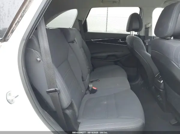 5XYPG4A50GG160668 2016 KIA SORENTO - Image 8