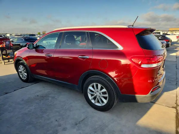 5XYPG4A50HG209935 2017 KIA SORENTO - Image 2