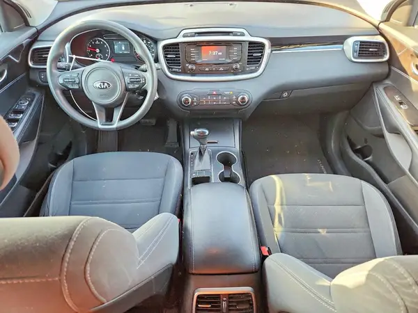 5XYPG4A50HG209935 2017 KIA SORENTO - Image 8