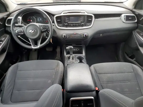5XYPG4A50HG214701 2017 KIA SORENTO - Image 8