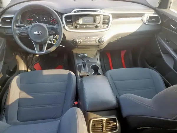 5XYPG4A50HG217386 2017 KIA SORENTO - Image 8