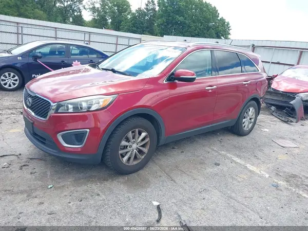 5XYPG4A50HG224516 2017 KIA SORENTO - Image 2