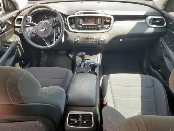 5XYPG4A50HG233863 2017 KIA SORENTO - Image 8