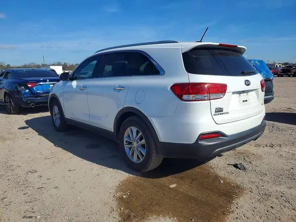 5XYPG4A50HG318220 2017 KIA SORENTO - Image 2