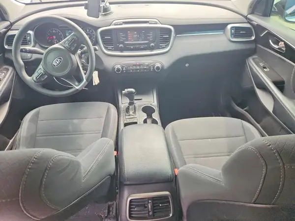5XYPG4A50HG318847 2017 KIA SORENTO - Image 8