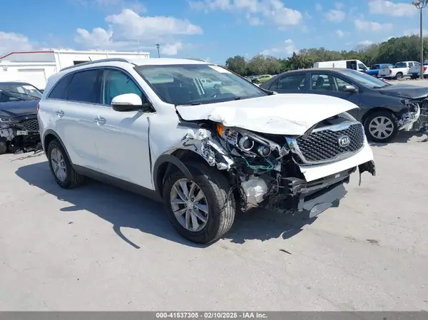 5XYPG4A50JG350705 2018 KIA SORENTO - Image 1