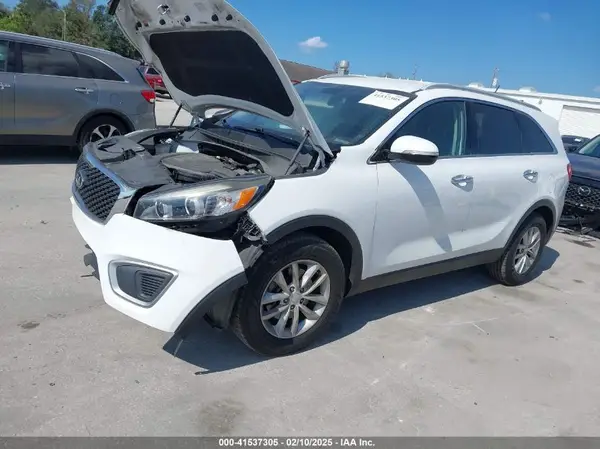 5XYPG4A50JG350705 2018 KIA SORENTO - Image 2