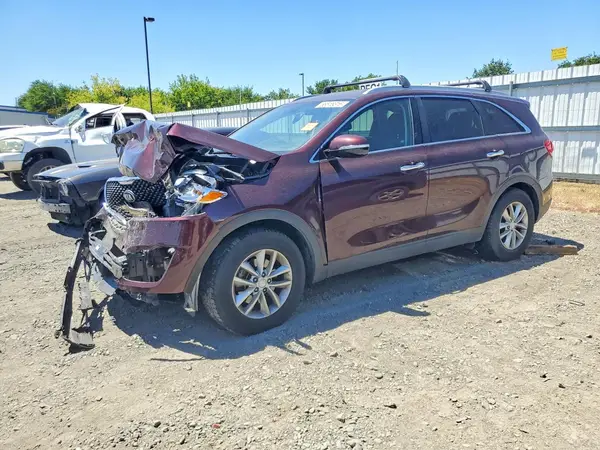 5XYPG4A50JG352695 2018 KIA SORENTO - Image 1