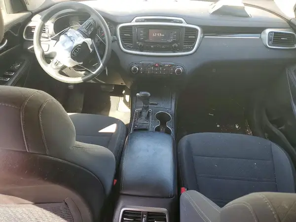 5XYPG4A50JG354737 2018 KIA SORENTO - Image 8