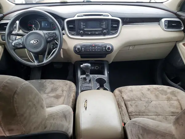 5XYPG4A50JG375748 2018 KIA SORENTO - Image 8