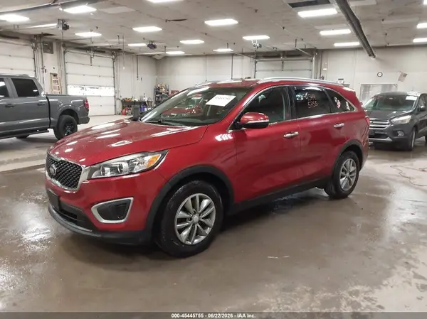 5XYPG4A50JG386040 2018 KIA SORENTO - Image 2