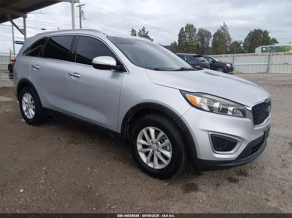 5XYPG4A50JG387799 2018 KIA SORENTO - Image 1
