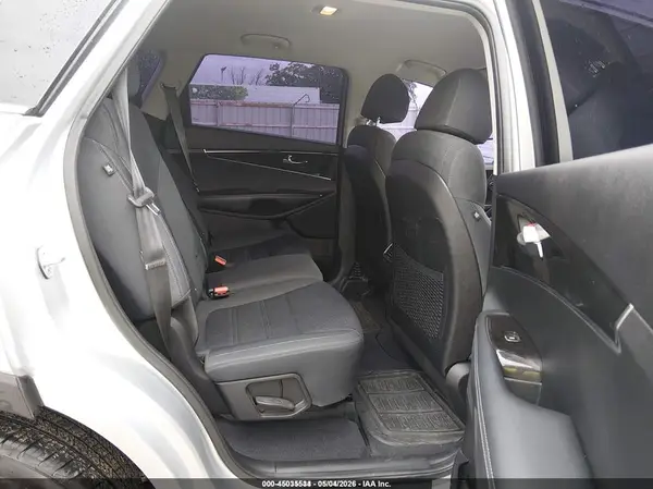 5XYPG4A50JG387799 2018 KIA SORENTO - Image 8