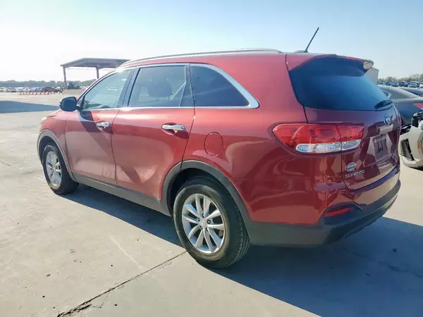 5XYPG4A50JG388225 2018 KIA SORENTO - Image 2